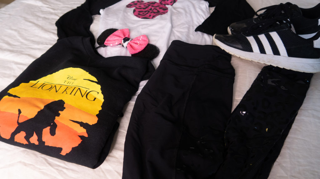 disney animal kingdom lion king Yamuna matata leopard print mom shirt brother sister coordinating shirts what to wear to disney for a family outfit ideas coordinating disney clothing wardrobe  outfits  Brianna K bitsofbri